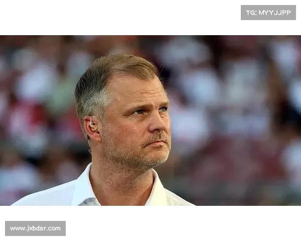 斯图加特总监:预计沃尔特马德将在夏窗留队并成为球队核心 斯图加特总监:预计沃尔特马德将在夏窗留队并成为球队核心